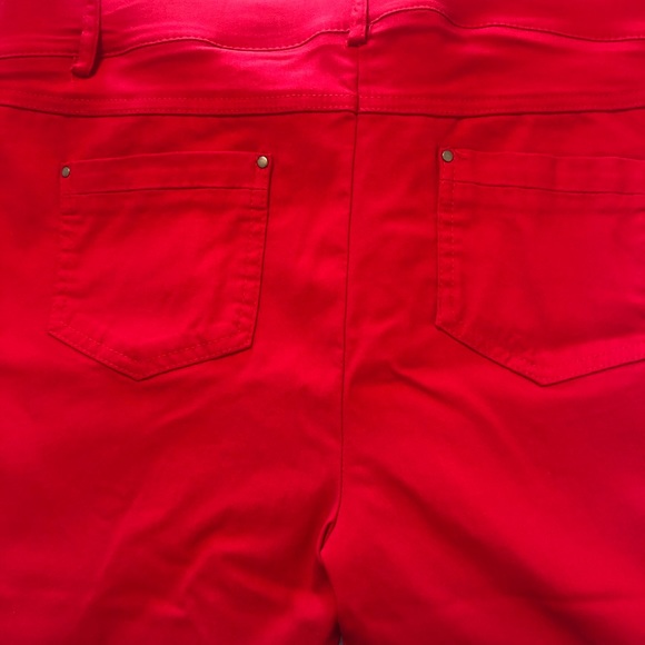 Red Jeans - Picture 4 of 10